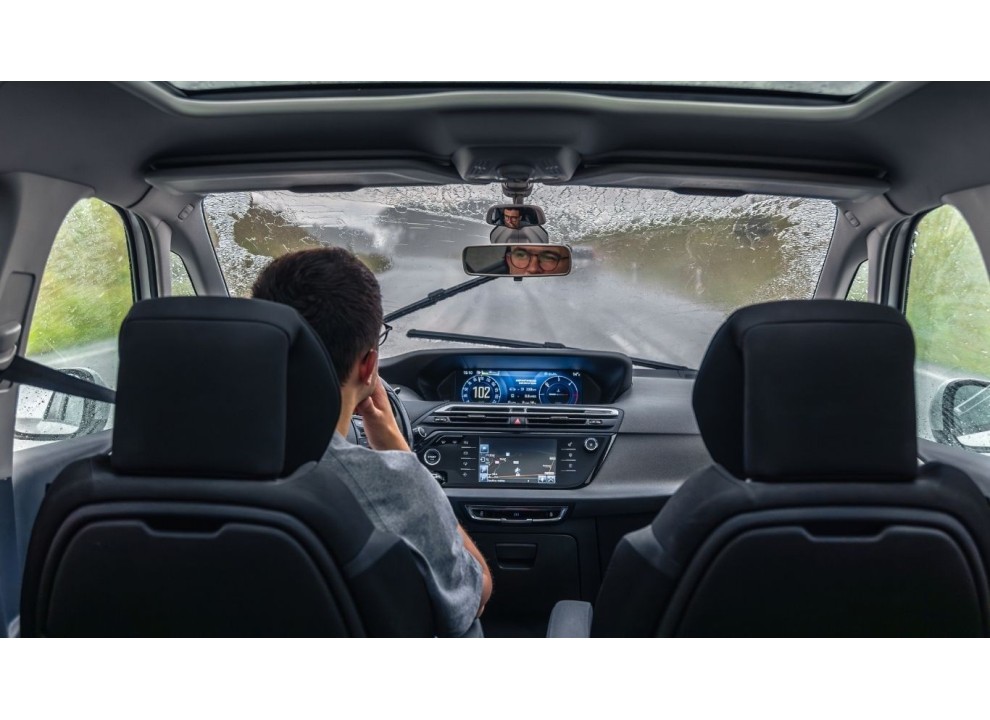 Qué son los Sistemas ADAS y cómo funcionan